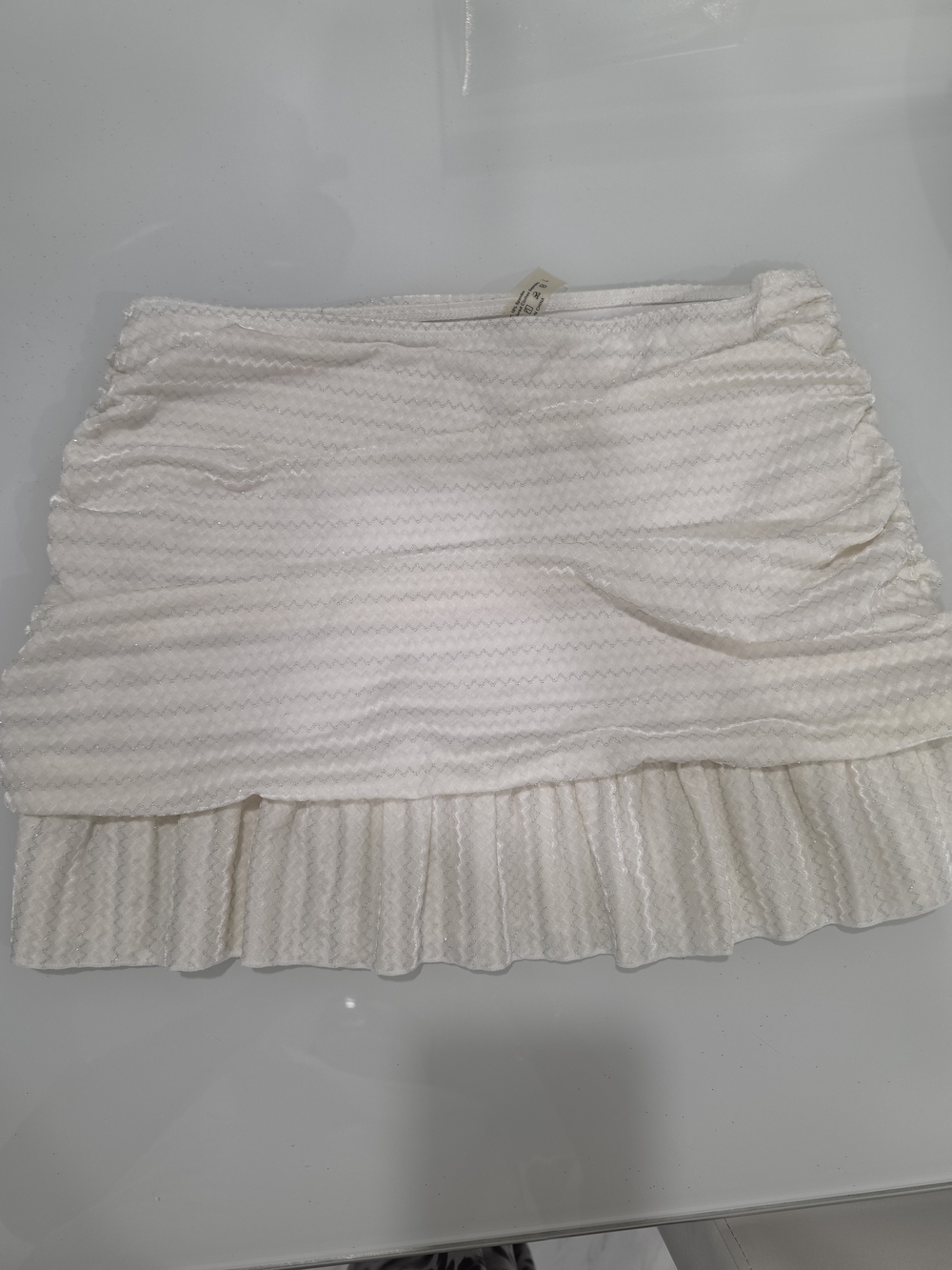Textured Ivory Ruffle-Hem Mini Skirt - Picture 3 of 7